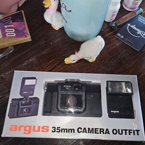 Argus 35mm Camera Set - Black with Red Details